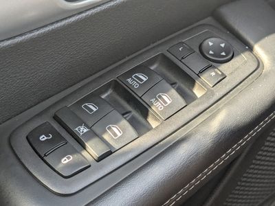 2024 Chrysler Pacifica - Photo 29
