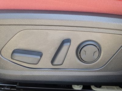 2026 Kia K5 - Photo 26