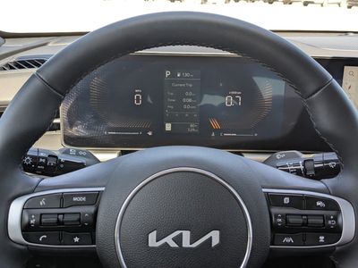 2026 Kia K5 - Photo 35