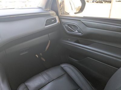 2023 Chevrolet Suburban - Photo 25
