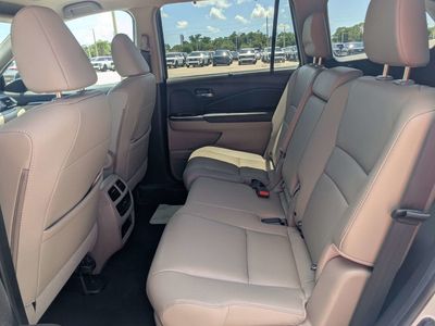 2020 Honda Pilot - Photo 21
