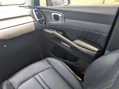 2023 Kia Sorento - Photo 22