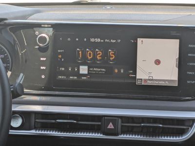 2022 Kia K5 - Photo 20