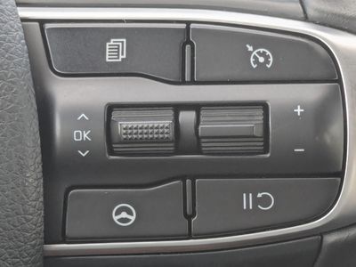 2022 Kia K5 - Photo 32