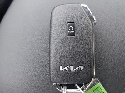 2022 Kia K5 - Photo 36