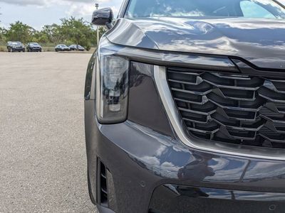 2025 Kia Sorento - Photo 12