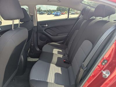 2018 Kia Forte - Photo 16