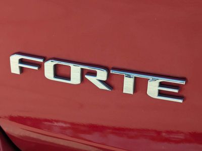 2018 Kia Forte - Photo 13
