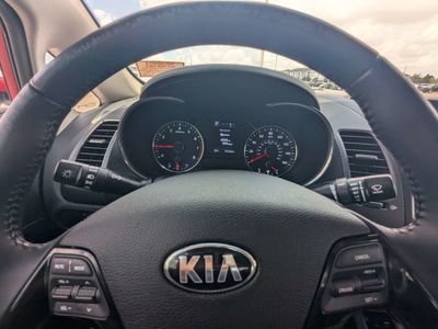 2018 Kia Forte - Photo 33