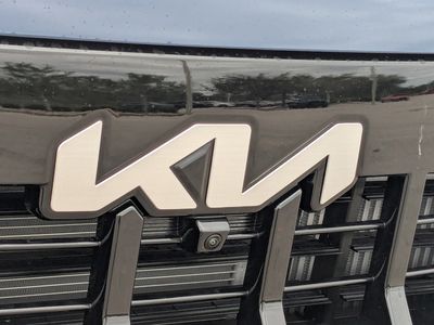2027 Kia Telluride Hybrid - Photo 13