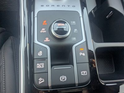 2026 Kia Sorento Hybrid — photo 32 view