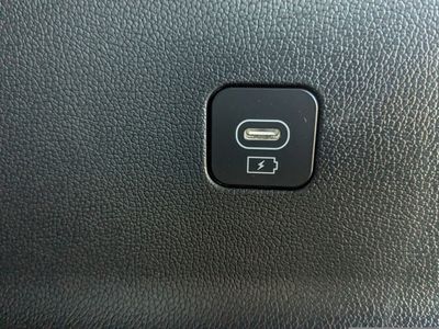 2026 Kia Sorento Hybrid — photo 16 view