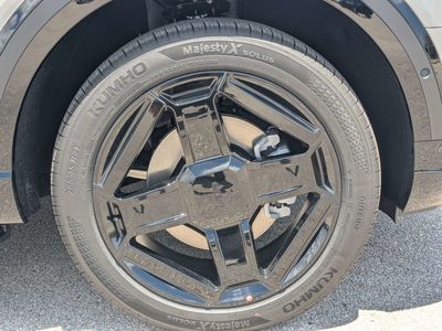 2027 Kia Telluride Hybrid - Photo 11