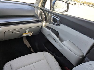 2026 Kia Sorento Hybrid - Photo 24