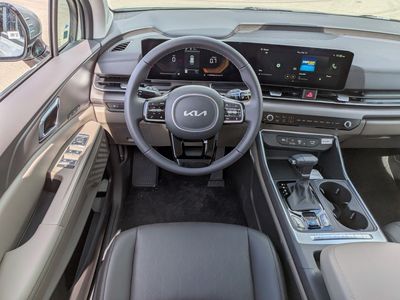 2026 Kia Carnival — photo 22 view