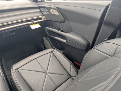 2027 Kia Telluride Hybrid - Photo 22