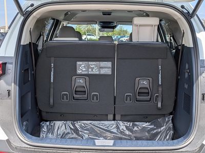 2026 Kia Carnival Hybrid — photo 13 view