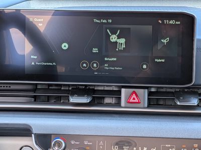 2026 Kia Carnival Hybrid — photo 24 view