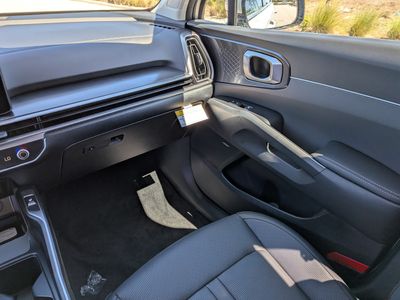 2026 Kia Sorento — photo 23 view
