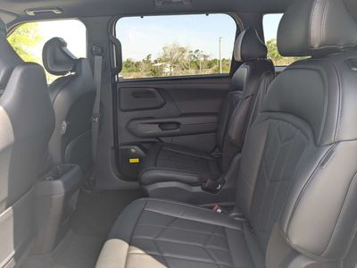 2027 Kia Telluride - Photo 18
