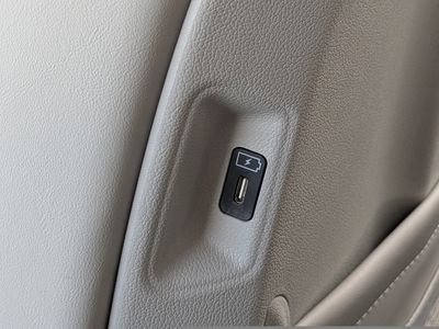 2026 Kia Sorento — photo 19 view