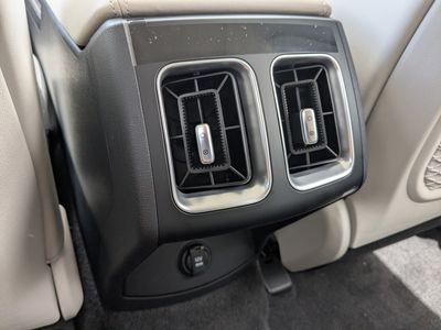 2026 Kia Sorento — photo 18 view