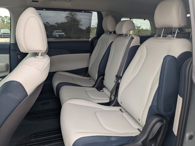 2026 Kia Carnival Hybrid - Photo 18