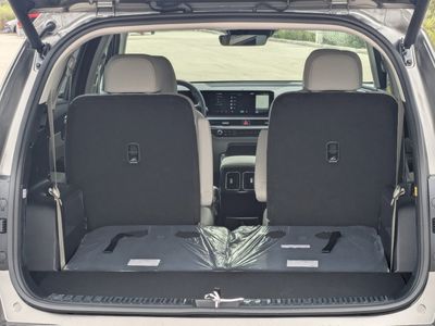 2026 Kia Sorento Hybrid - Photo 13