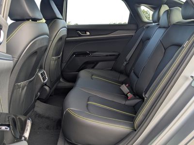 2026 Kia K5 - Photo 15