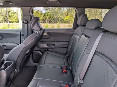 2027 Kia Telluride - Photo 15