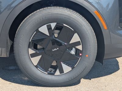 2026 Kia Sportage Hybrid — photo 11 view