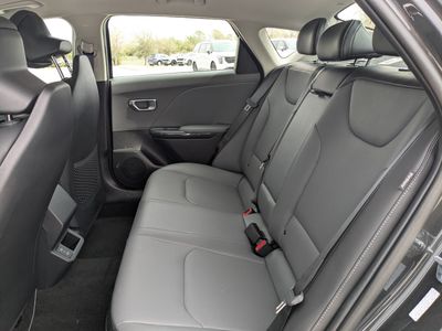2026 Kia K4 - Photo 15