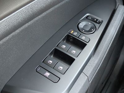 2026 Kia Sportage Hybrid — photo 28 view