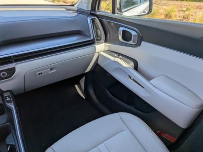2026 Kia Sorento Hybrid - Photo 23