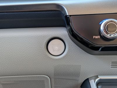 2026 Kia Carnival - Photo 37