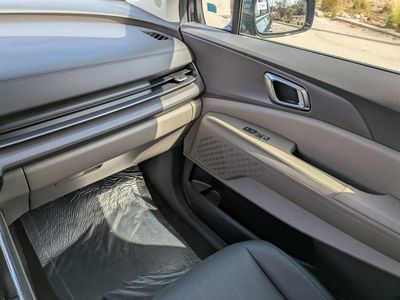 2026 Kia Carnival Hybrid - Photo 23