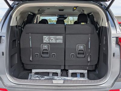 2026 Kia Carnival Hybrid - Photo 13