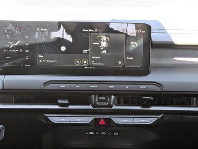 2027 Kia Telluride Hybrid - Photo 25