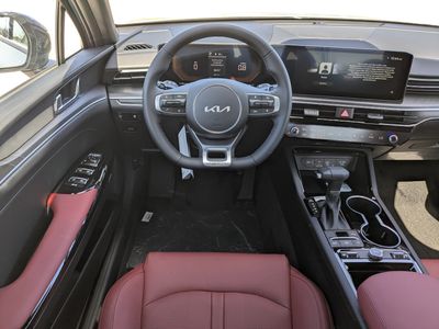 2026 Kia K5 — photo 16 view