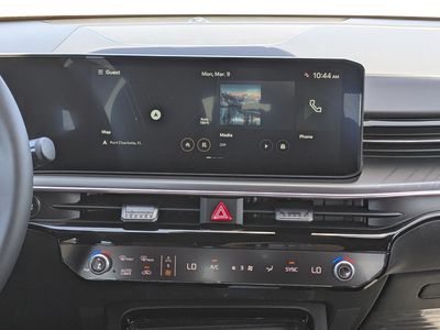 2026 Kia K5 — photo 18 view