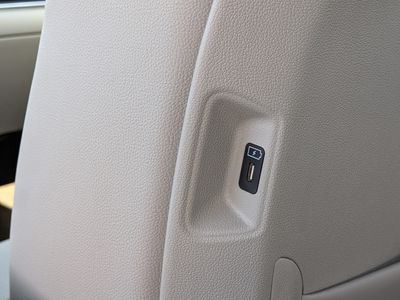2026 Kia Sorento Hybrid - Photo 18