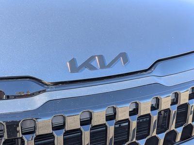 2026 Kia Sportage Plug-In Hybrid - Photo 11