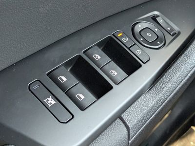 2026 Kia Sportage — photo 30 view
