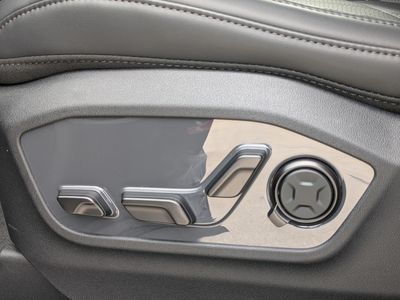 2027 Kia Telluride - Photo 29