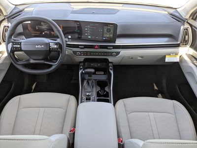 2026 Kia Sorento — photo 17 view