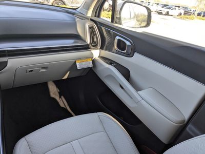 2026 Kia Sorento — photo 21 view