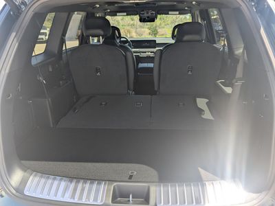 2027 Kia Telluride Hybrid - Photo 13