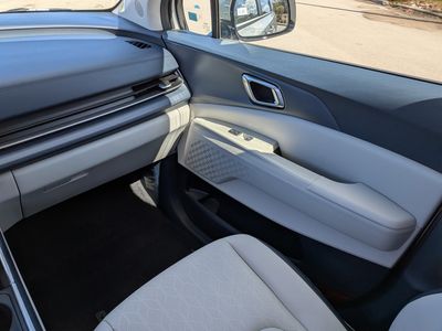 2026 Kia Carnival Hybrid — photo 23 view