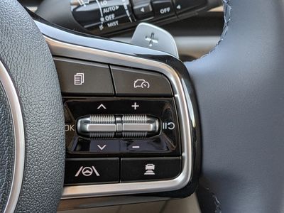 2026 Kia Carnival Hybrid - Photo 38