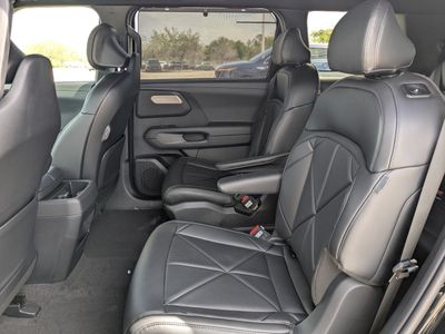 2027 Kia Telluride Hybrid - Photo 20